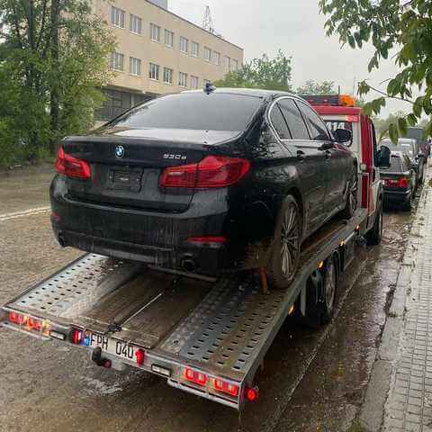 Evacuator pentru sedan în Chișinău